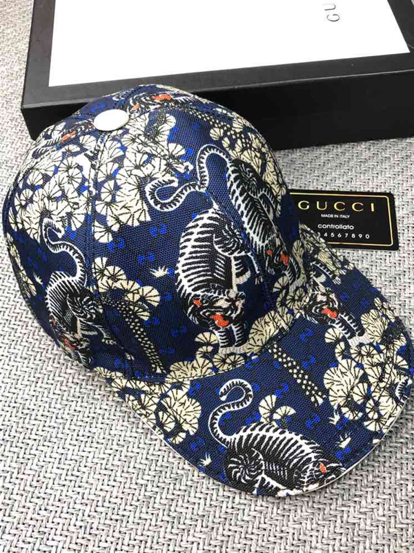 ブランド帽子背面デザイン